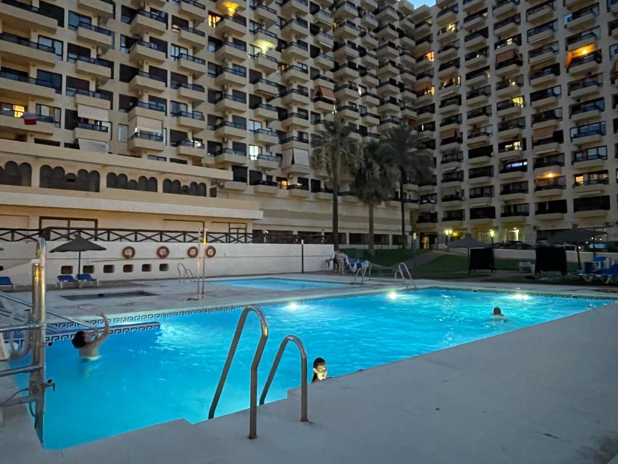 Aloha Playa Vistas Al Mar Apartment Benalmadena Exterior photo