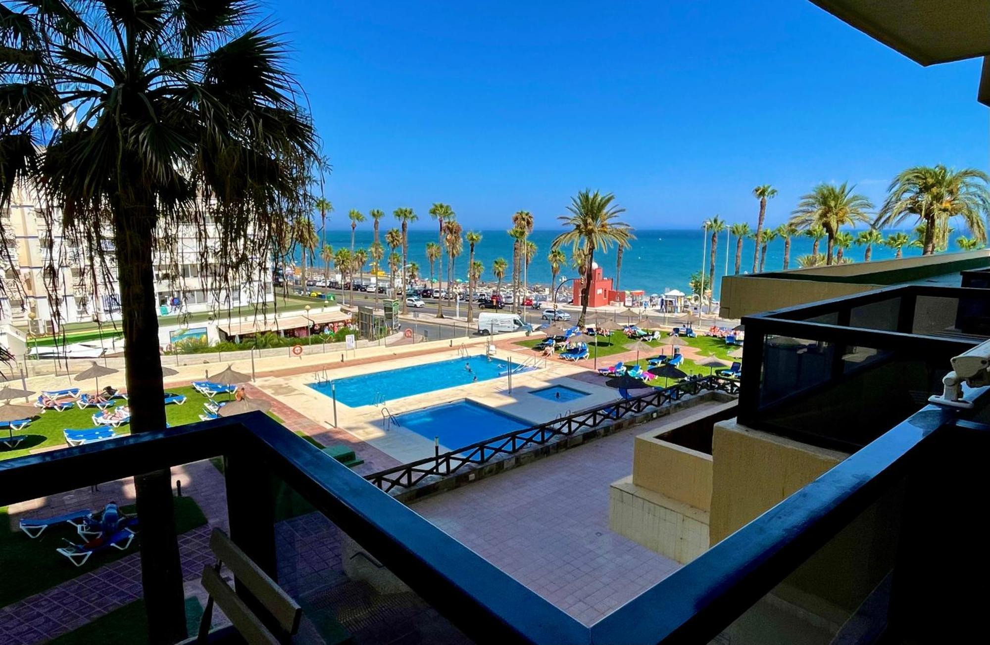 Aloha Playa Vistas Al Mar Apartment Benalmadena Exterior photo